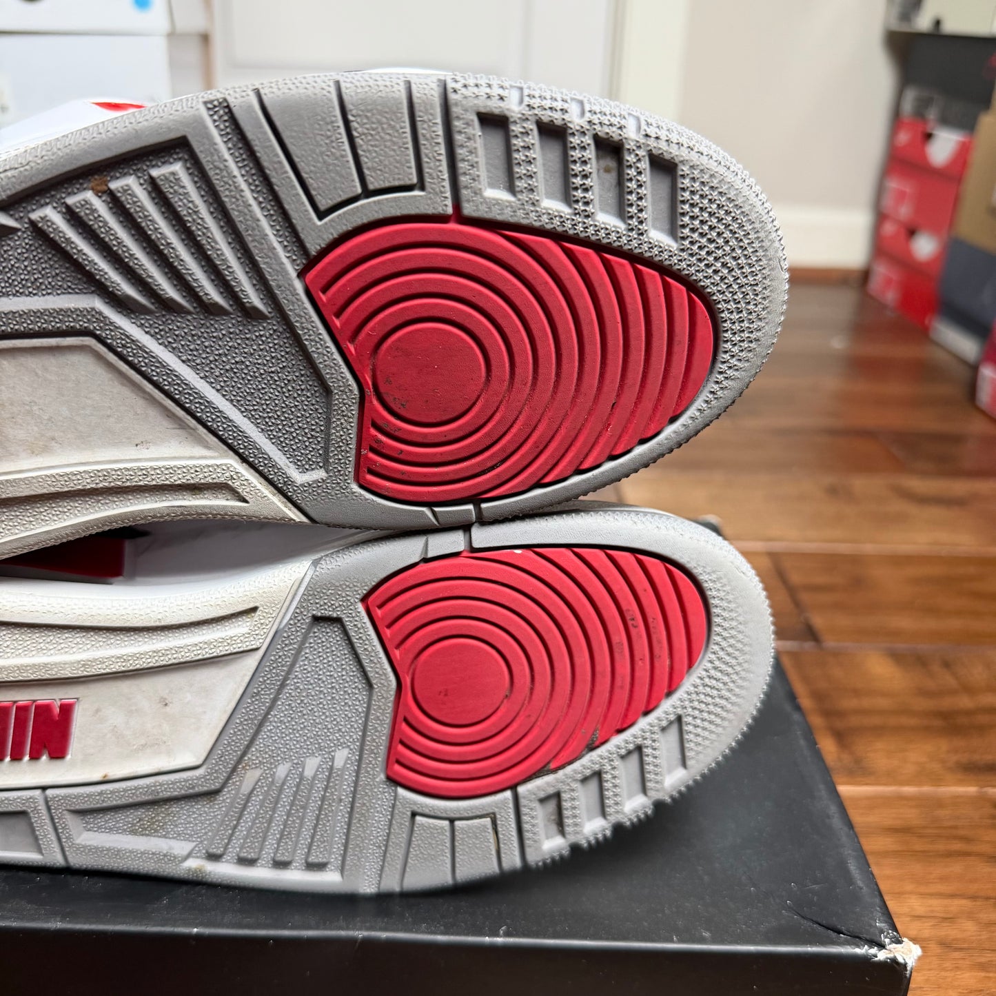 Jordan 3 Fire Red (2022) (Pre-Owned)