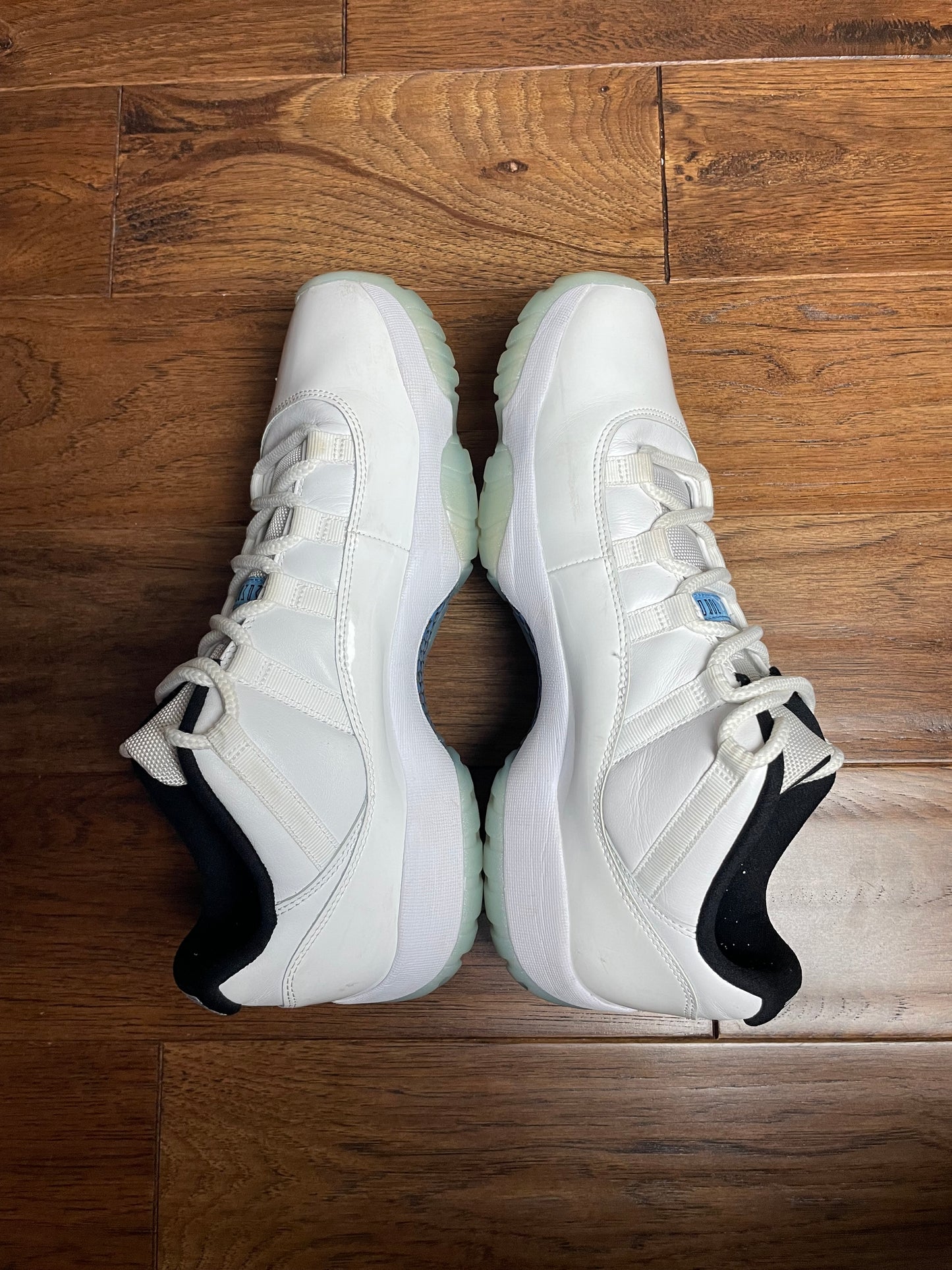Jordan 11 Low Legend Blue (Pre-Owned, No Box)