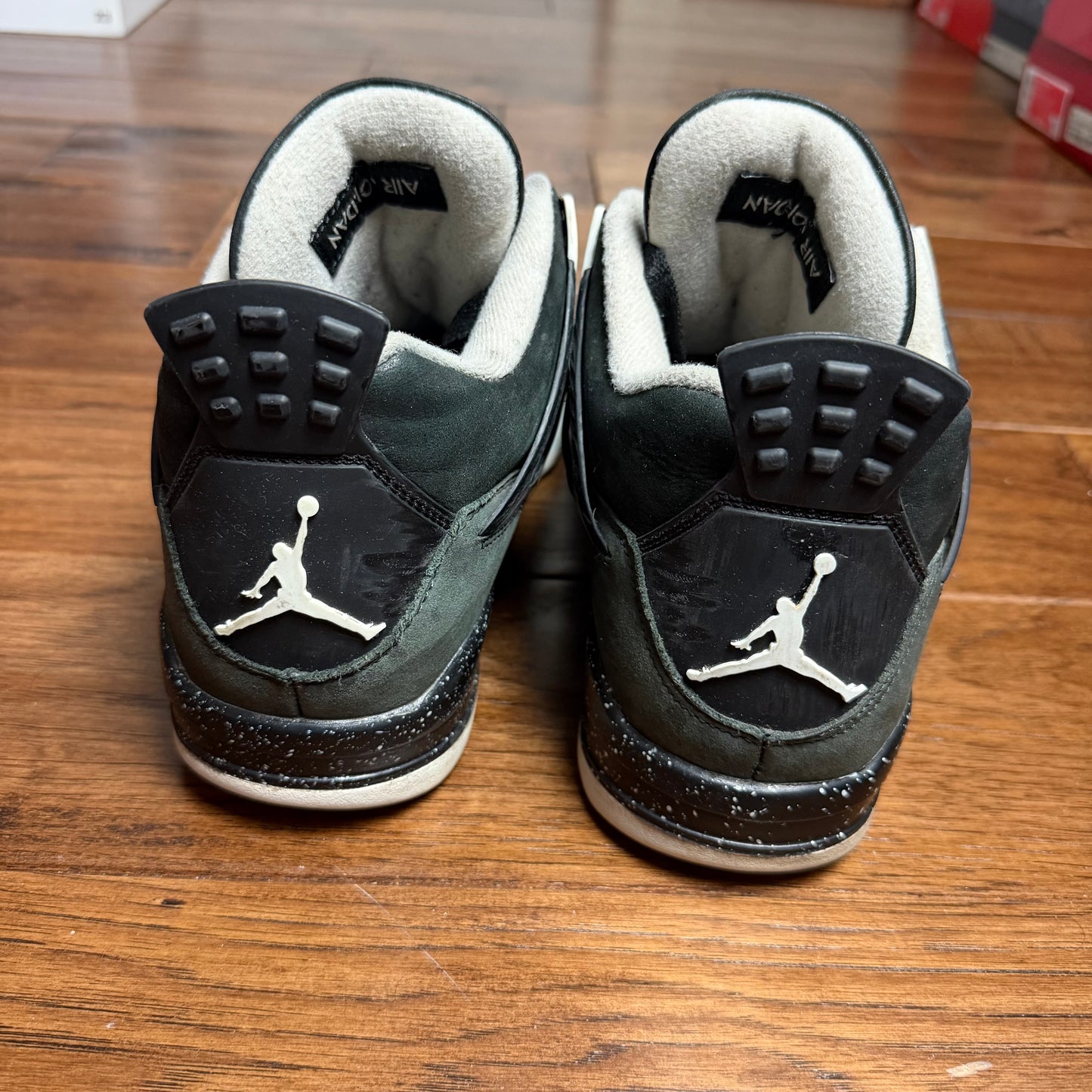 Jordan 4 Fear (2024) (Pre-Owned, No Box)