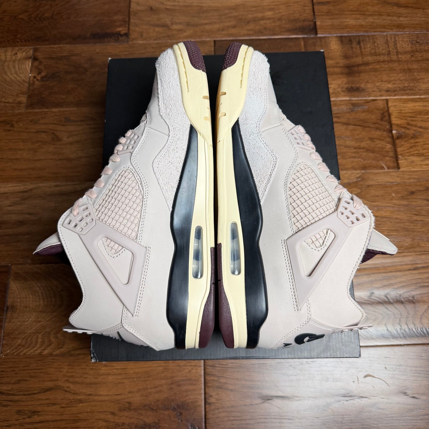 Jordan 4 A Ma Maniére W.Y.W.S. (Pre-Owned)