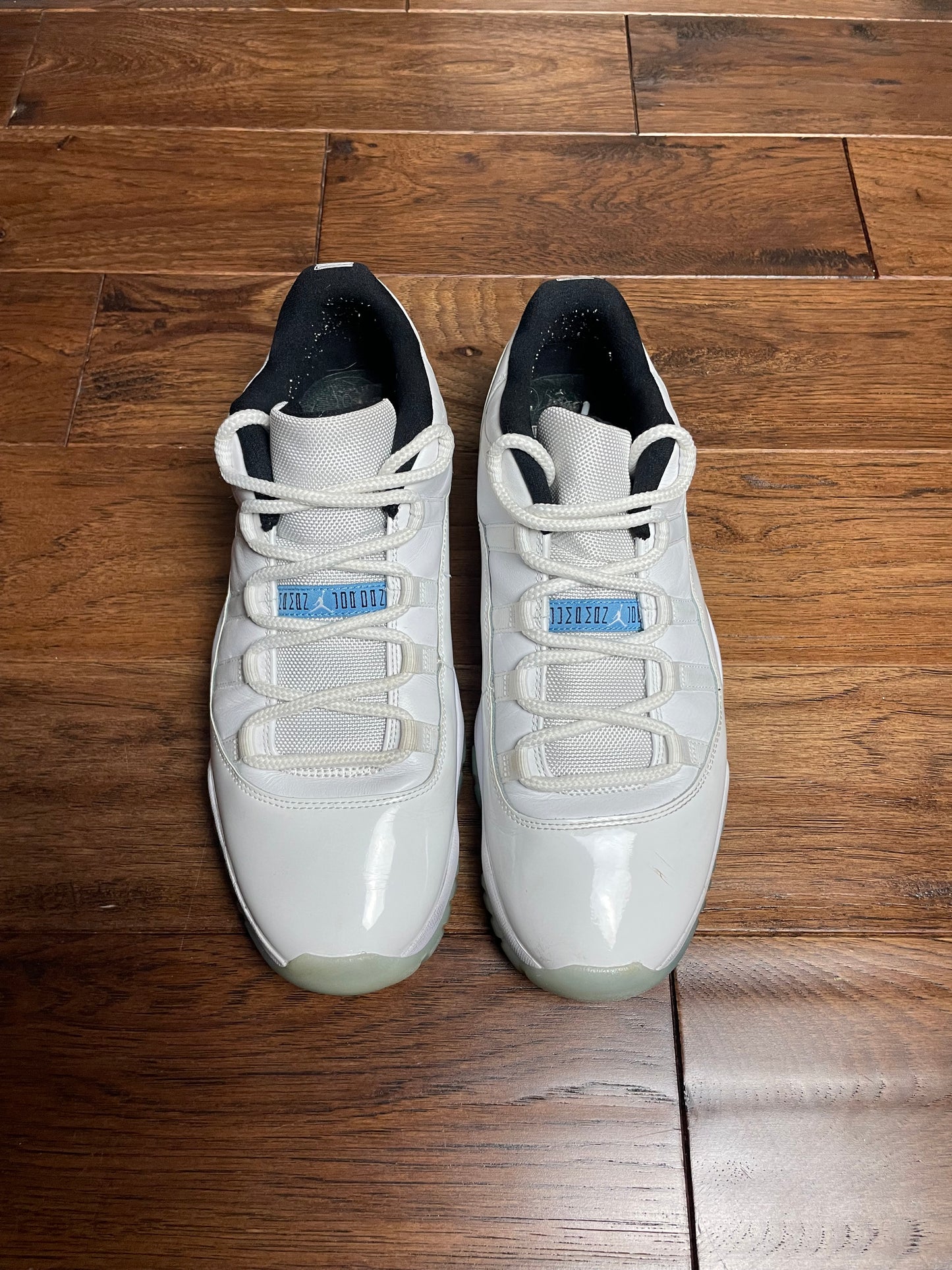 Jordan 11 Low Legend Blue (Pre-Owned, No Box)