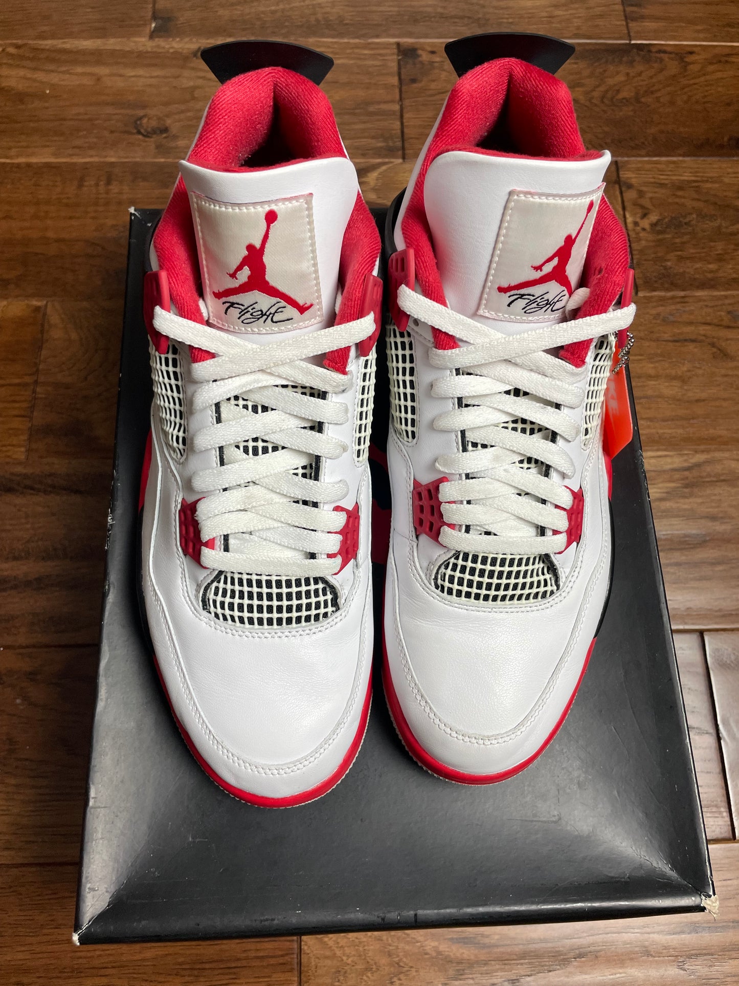 Jordan 4 Fire Red (2020) (Pre-Owned)