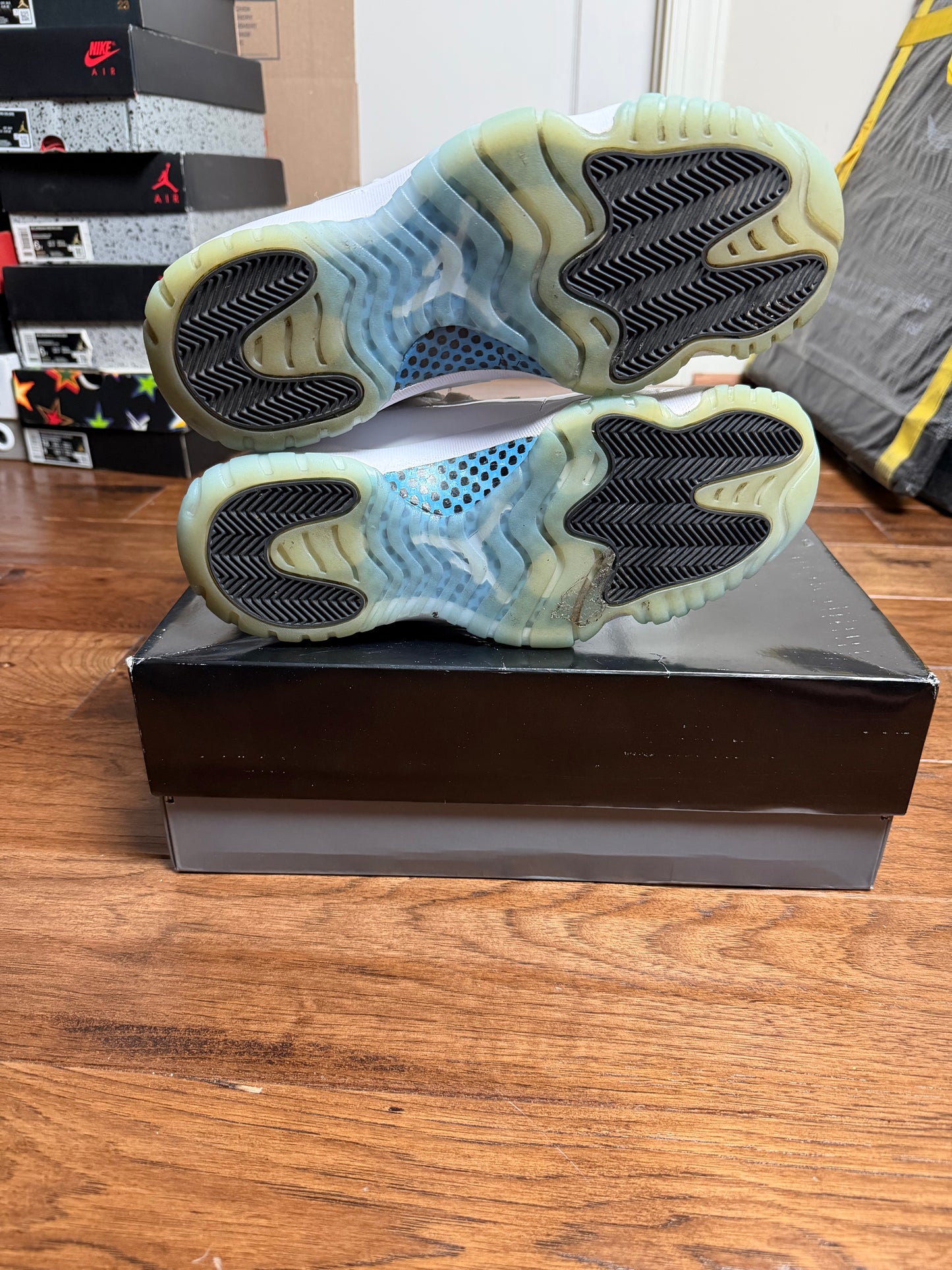 Jordan 11 Legend Blue (2024) (Pre-Owned)