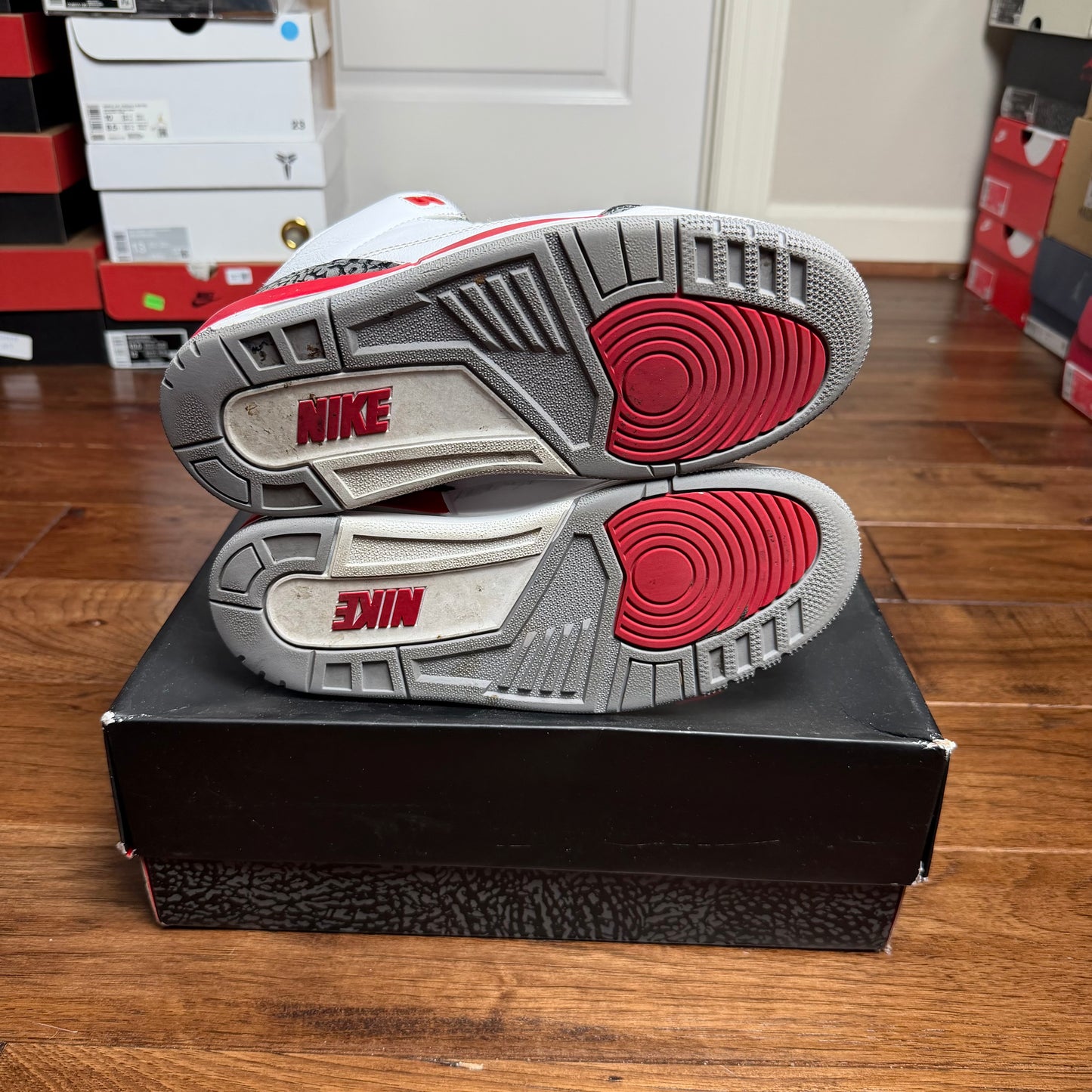 Jordan 3 Fire Red (2022)  (Pre-Owned)