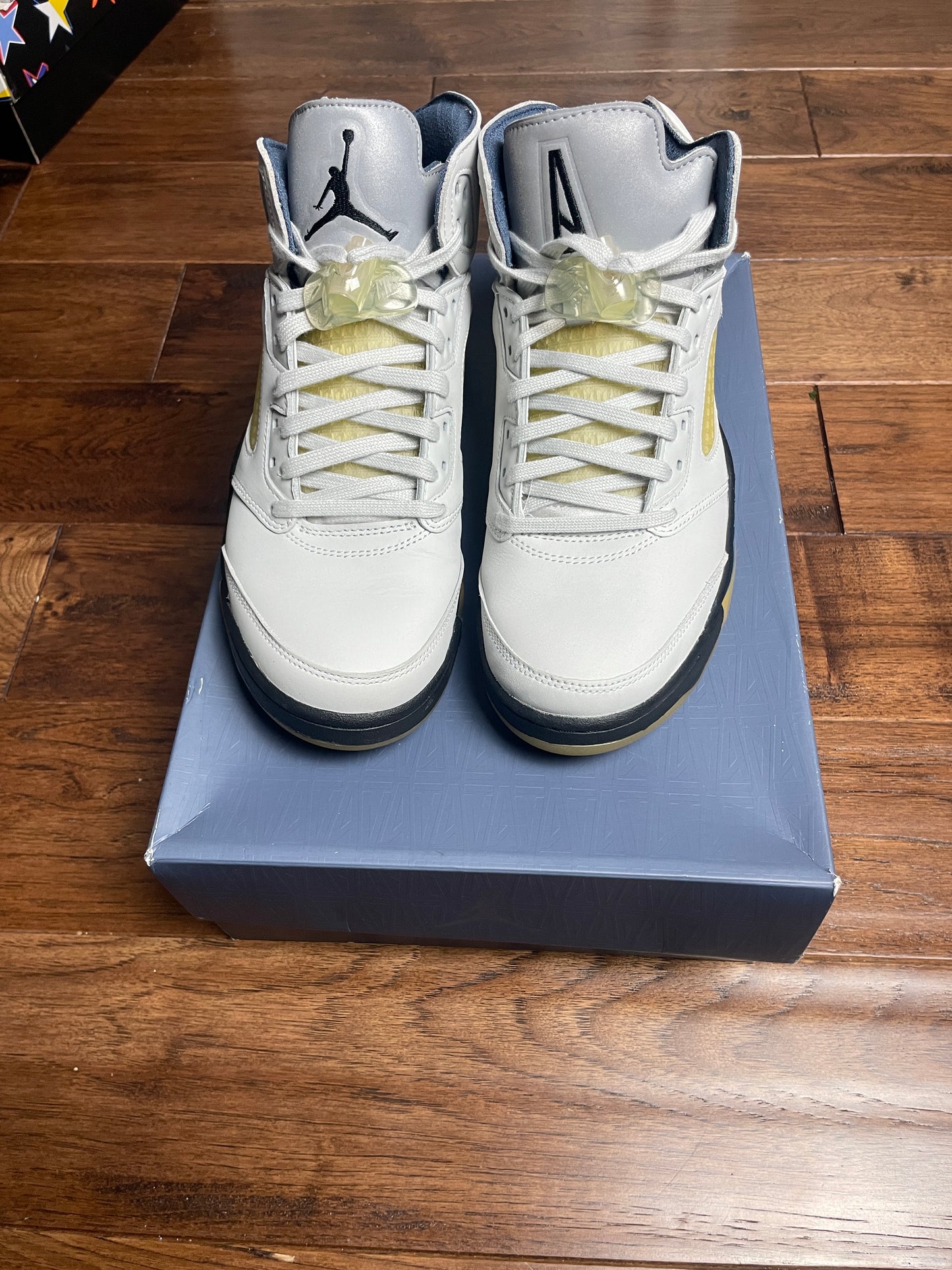 Jordan 5 A Ma Maniére (Pre-Owned)