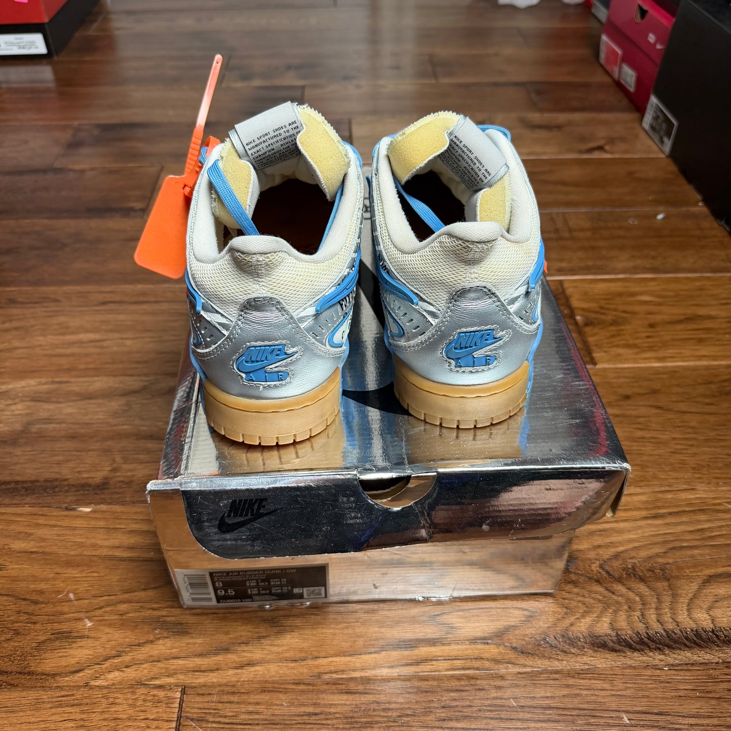Nike Air Rubber Dunk Off-White UNC (Pre-Owned)
