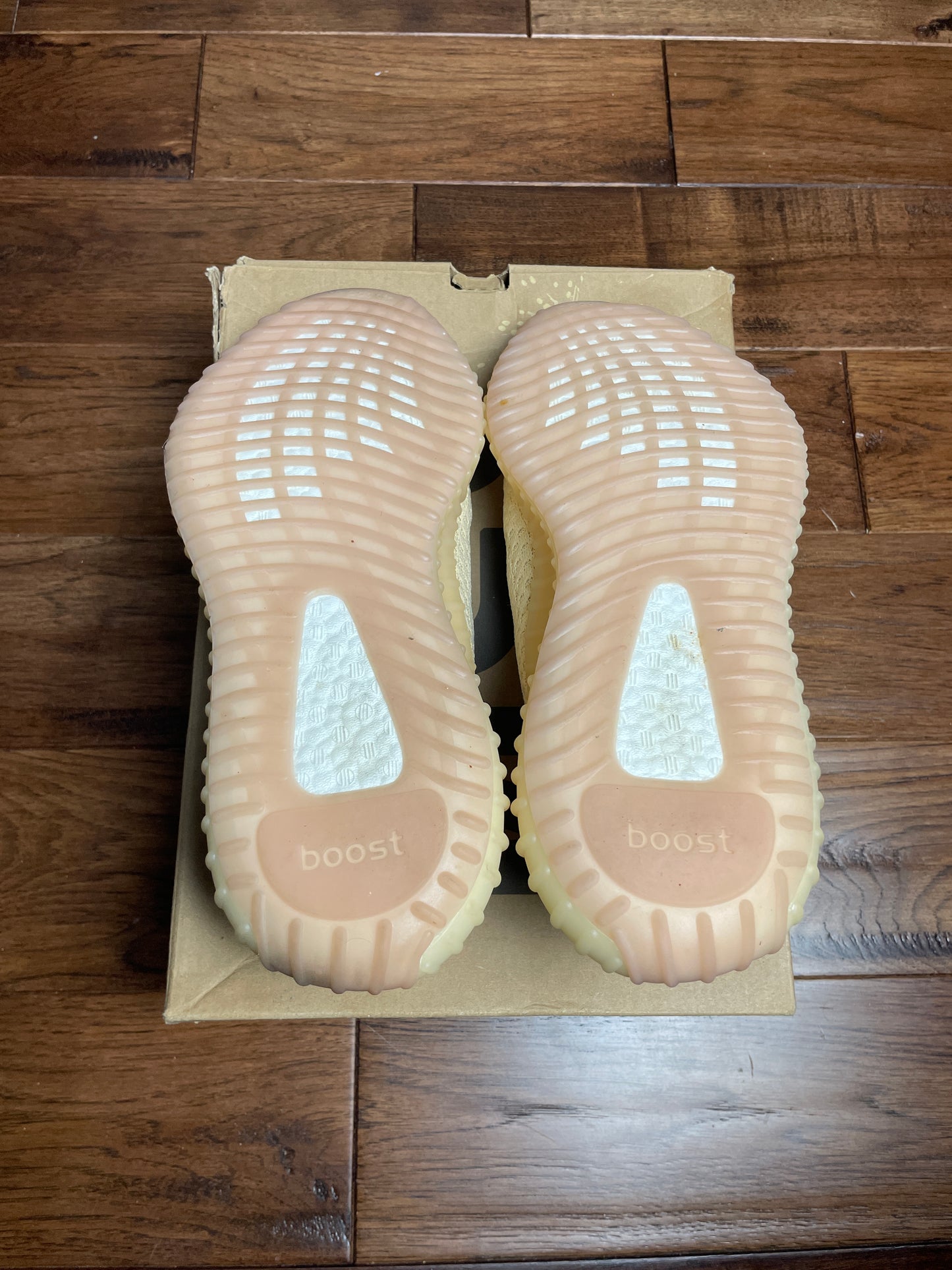 Yeezy 350 Linen (Pre-Owned)