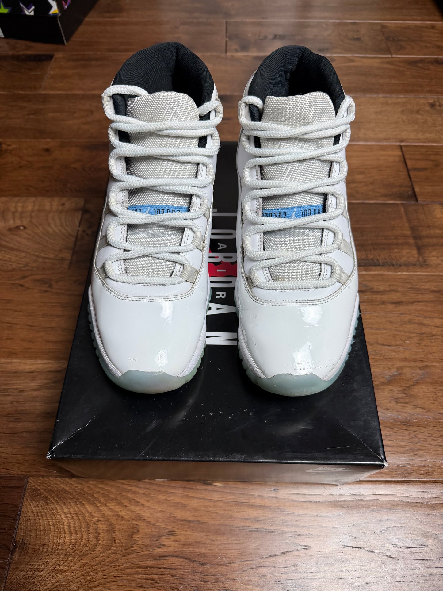 Jordan 11 Legend Blue (2024) (Pre-Owned)