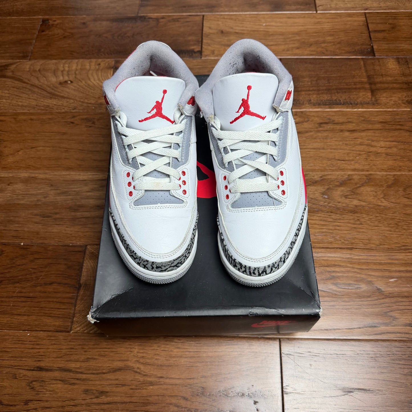 Jordan 3 Fire Red (2022)  (Pre-Owned)