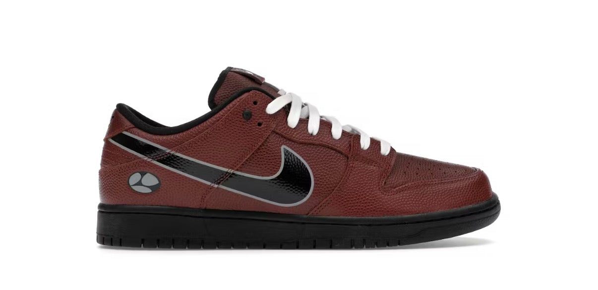 Nike SB Dunk Low Limousine Skateboards